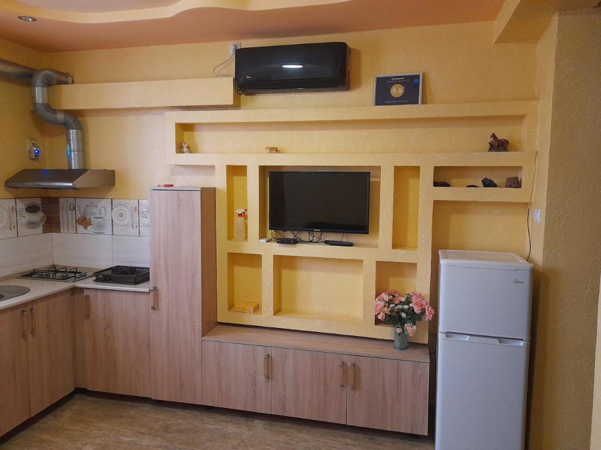 Guest House In Center Erevan Exterior foto